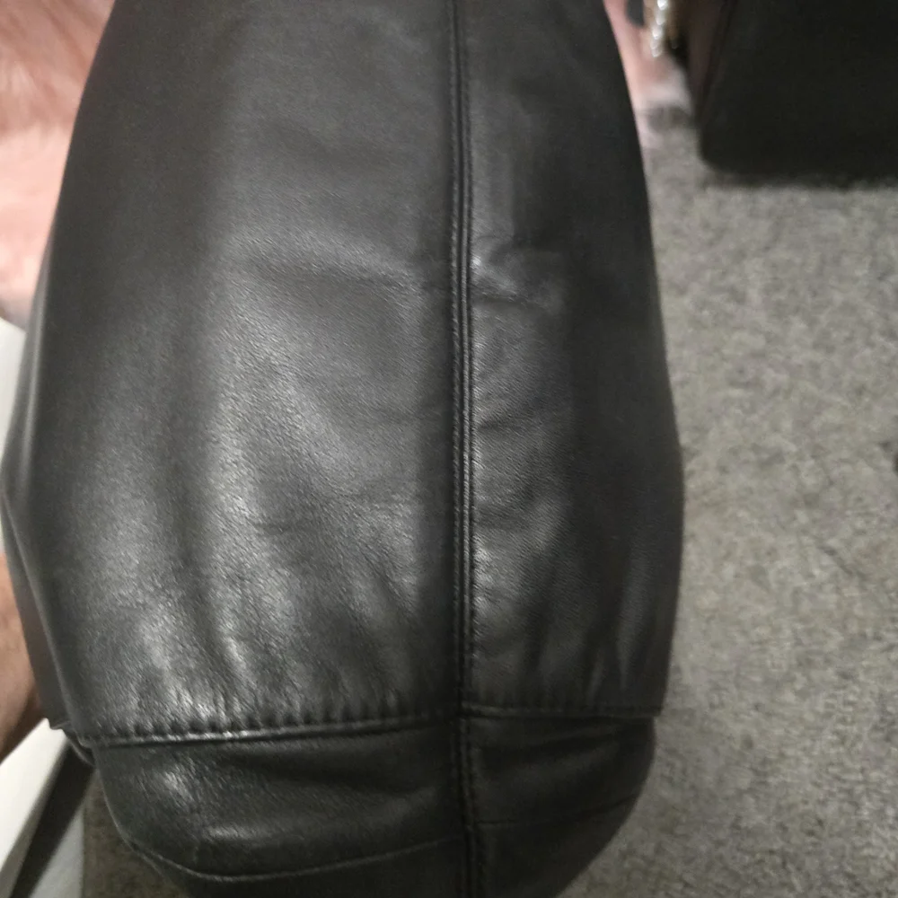 Coach Black Leather Drawstring Shoulder Bag - Picture 3 of 8